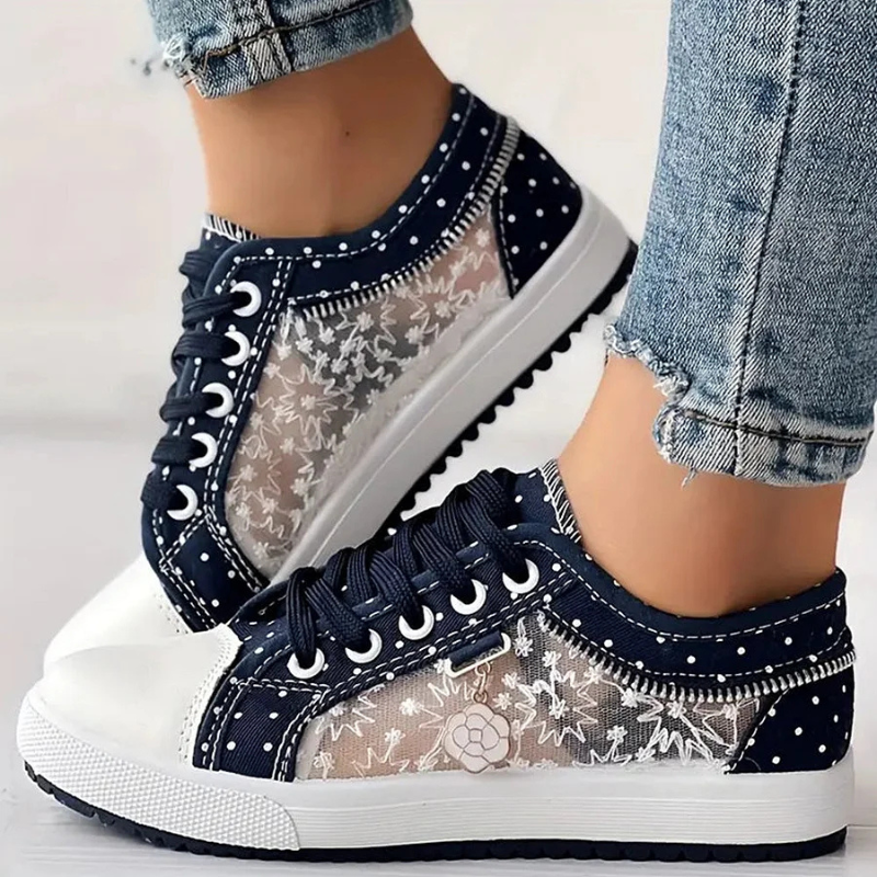 Caro | Eleganta Damsneakers Med Blommiga Detaljer