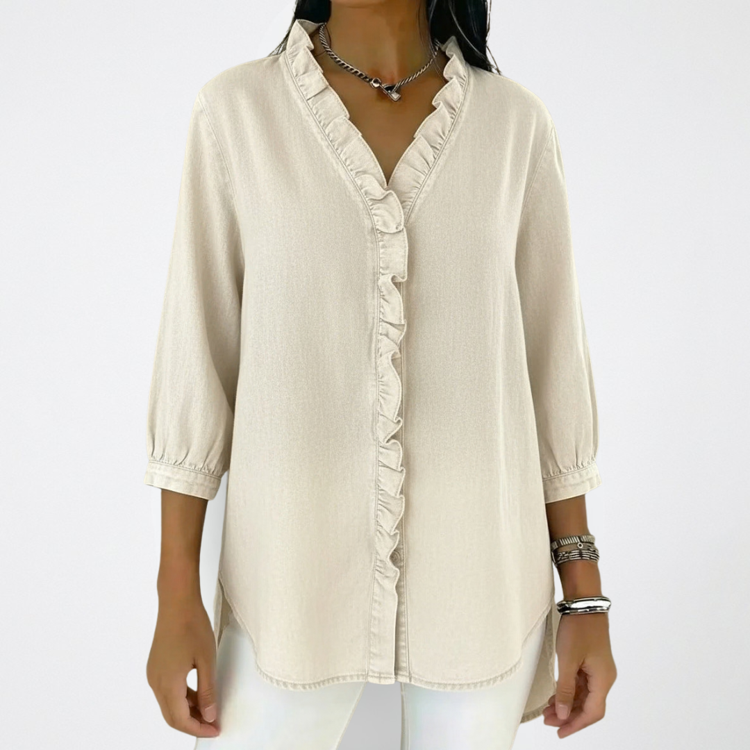 Christa – Elegant Blus Med Volangdetaljer