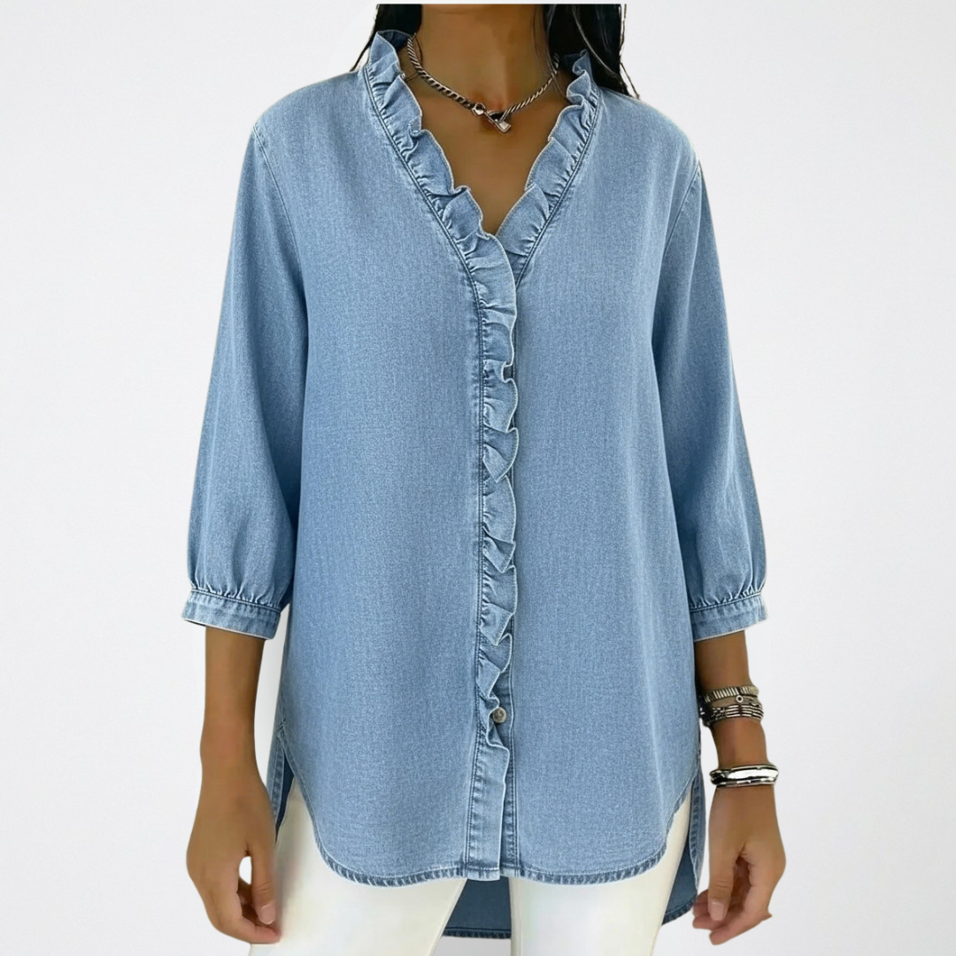Christa – Elegant Blus Med Volangdetaljer