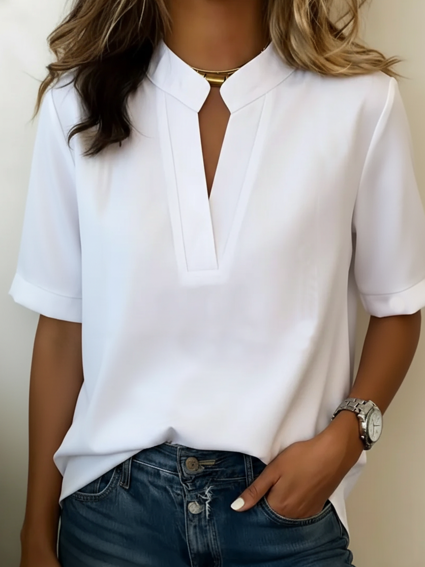 Margot | Elegant Blus Med V-Ringning Och Gulddetaljer