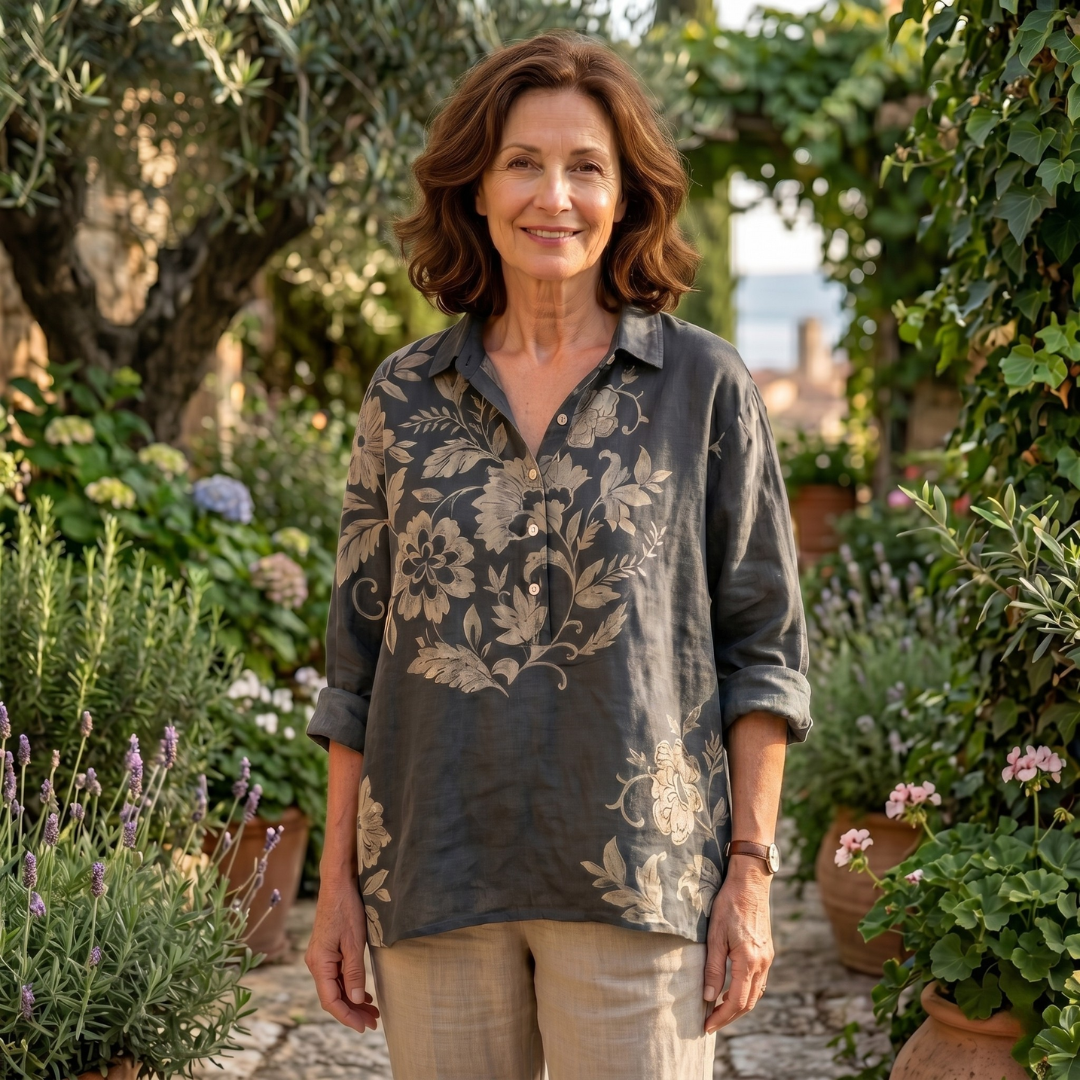 Chiara | Elegant Linneblus Med Blommigt Tryck